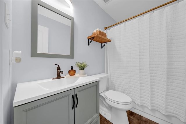 2779 Meadowview Drive, Mobile, AL 36695