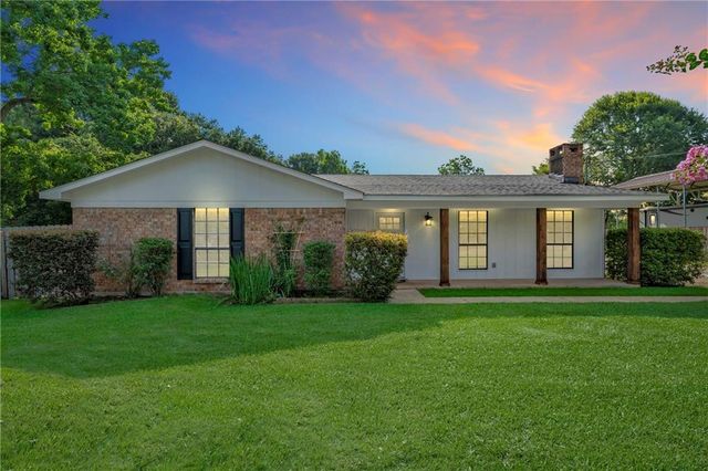 2779 Meadowview Drive, Mobile, AL 36695