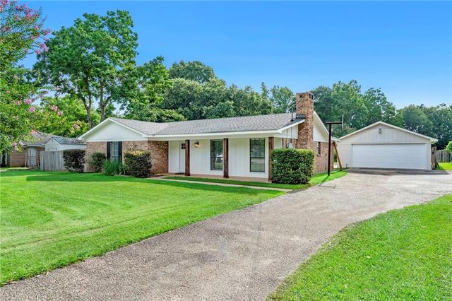2779 Meadowview Drive, Mobile, AL 36695