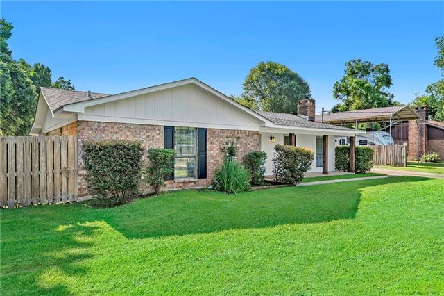 2779 Meadowview Drive, Mobile, AL 36695