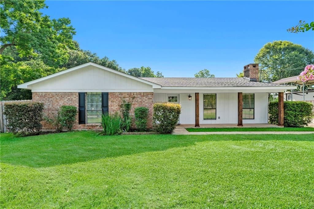 2779 Meadowview Drive, Mobile, AL 36695