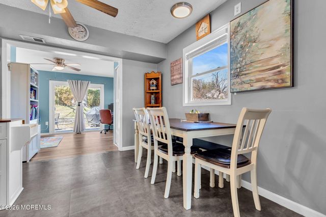 22 Longboat Avenue, Barnegat, NJ 08005