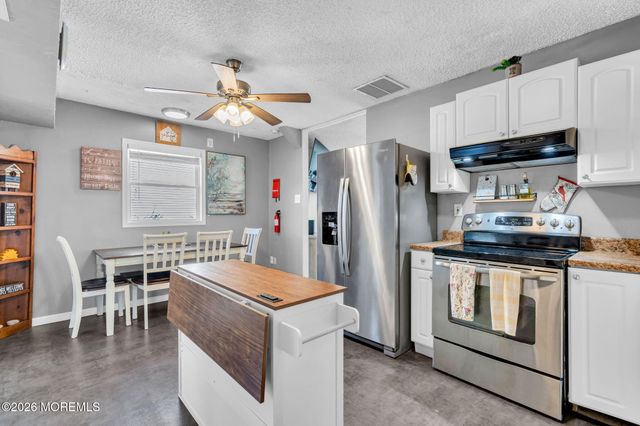 22 Longboat Avenue, Barnegat, NJ 08005