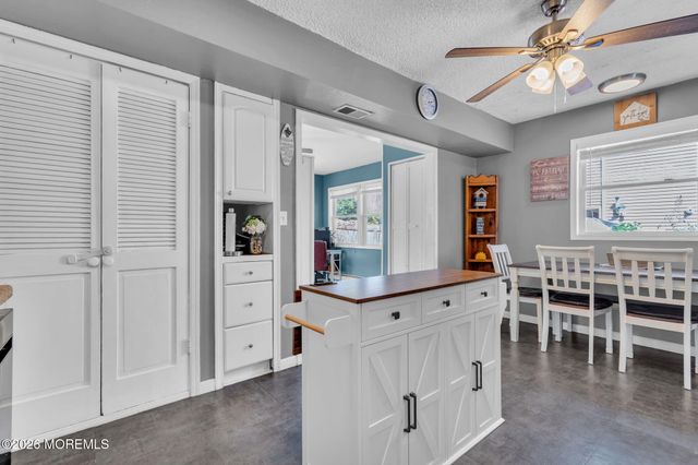 22 Longboat Avenue, Barnegat, NJ 08005