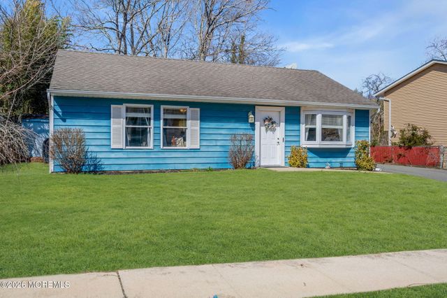 22 Longboat Avenue, Barnegat, NJ 08005