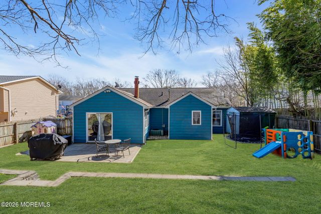 22 Longboat Avenue, Barnegat, NJ 08005