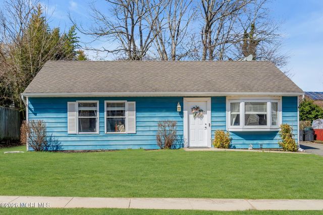 22 Longboat Avenue, Barnegat, NJ 08005