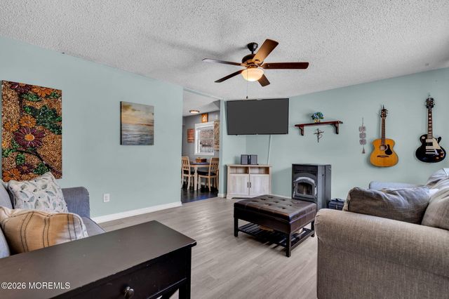 22 Longboat Avenue, Barnegat, NJ 08005