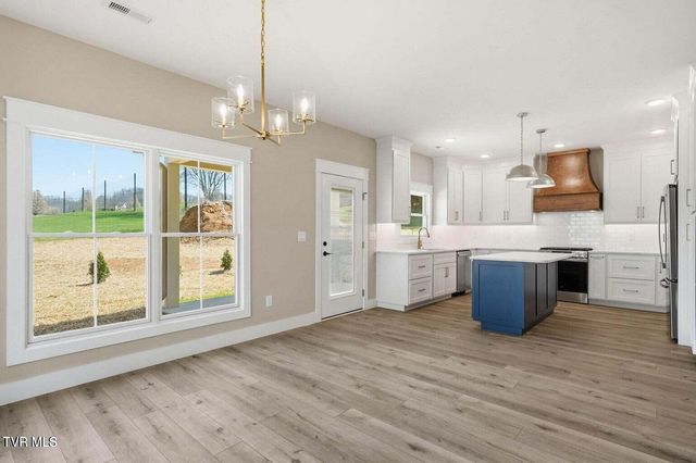 322 Monroe Drive, Bristol, TN 37620