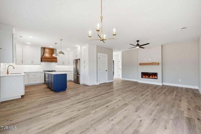 322 Monroe Drive, Bristol, TN 37620