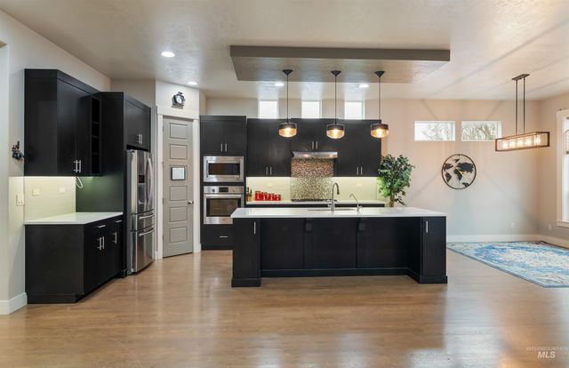 4775 S Spotted Horse Ave, Boise, ID 83716