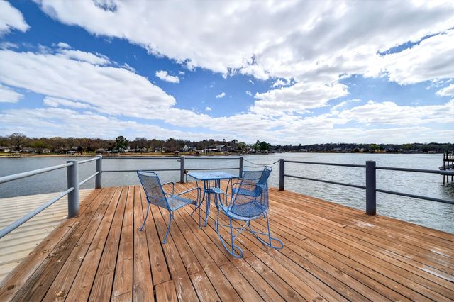 212 Sunray Street, Mabank, TX 75156