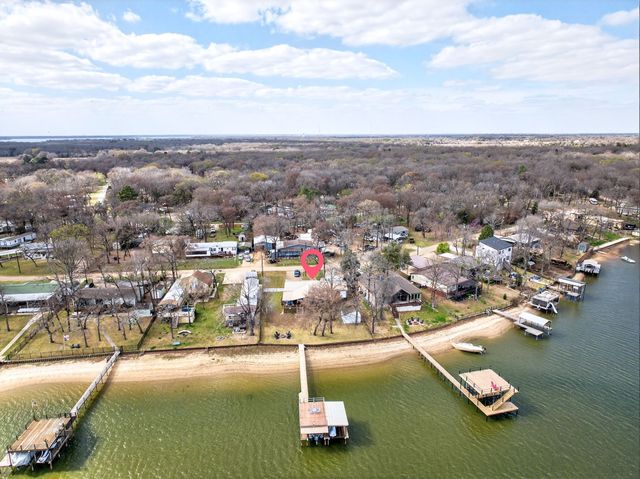 212 Sunray Street, Mabank, TX 75156