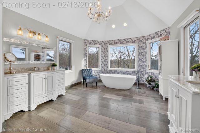 721 Elderberry Court N, Commerce Charter Township, MI 48390