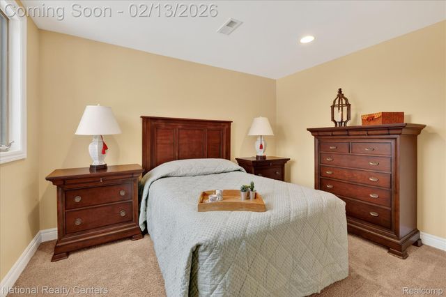 721 Elderberry Court N, Commerce Charter Township, MI 48390