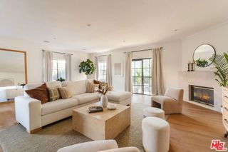 11737 Darlington Avenue 202, Los Angeles, CA 90049