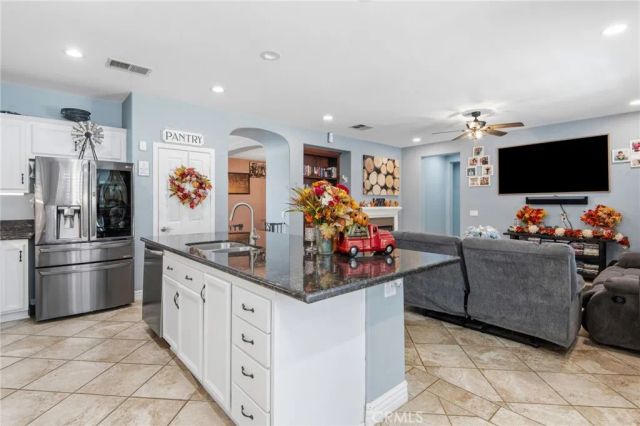 27690 Bluff Vista Way, Menifee, CA 92584