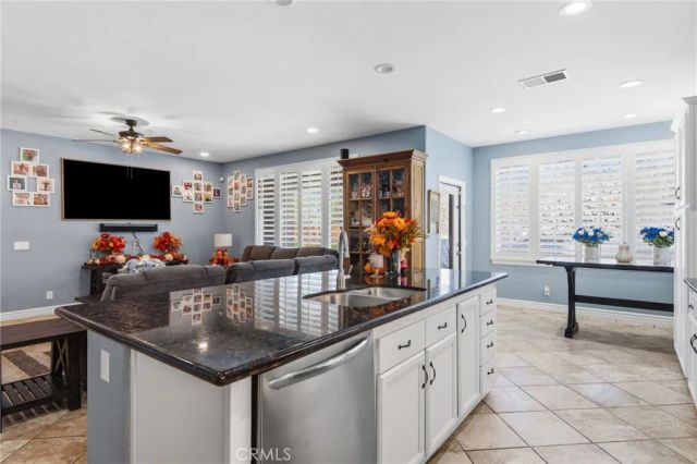 27690 Bluff Vista Way, Menifee, CA 92584