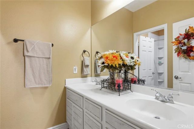 27690 Bluff Vista Way, Menifee, CA 92584
