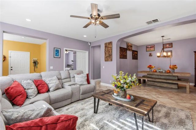 27690 Bluff Vista Way, Menifee, CA 92584
