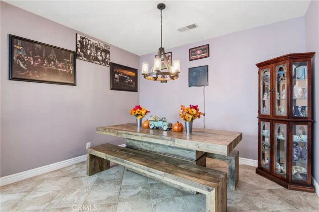 27690 Bluff Vista Way, Menifee, CA 92584
