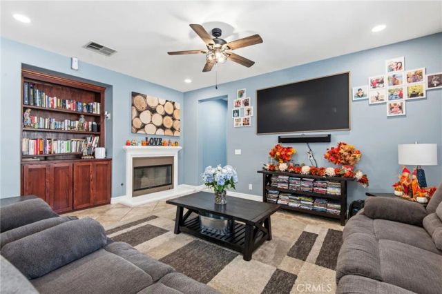 27690 Bluff Vista Way, Menifee, CA 92584