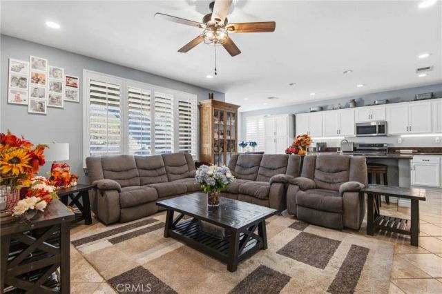 27690 Bluff Vista Way, Menifee, CA 92584