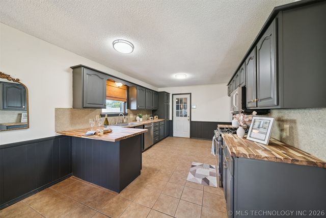 14346 E 19th Place, Tulsa, OK 74108