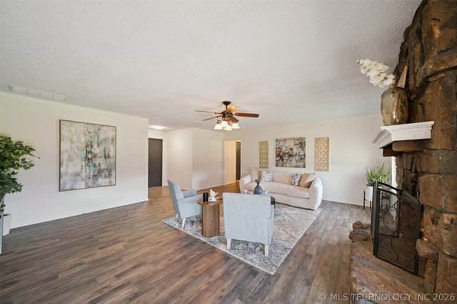 14346 E 19th Place, Tulsa, OK 74108