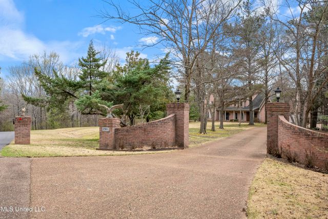 12965 Whispering Pines Drive, Olive Branch, MS 38654