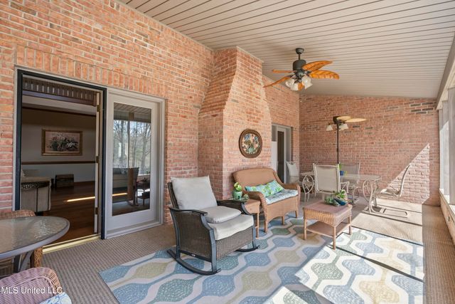 12965 Whispering Pines Drive, Olive Branch, MS 38654