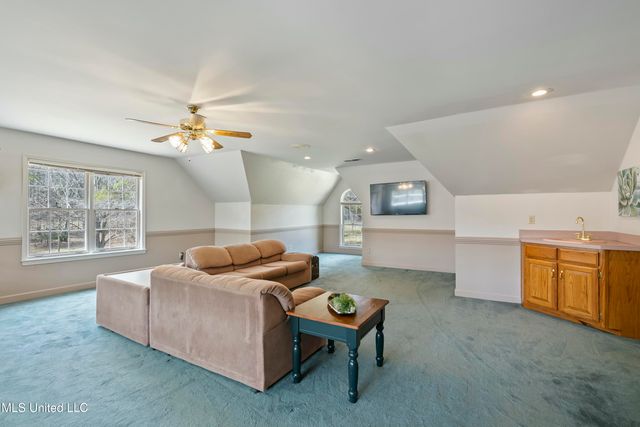 12965 Whispering Pines Drive, Olive Branch, MS 38654