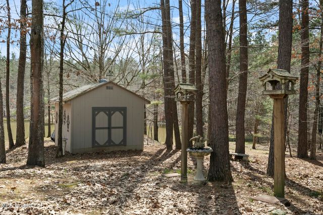 12965 Whispering Pines Drive, Olive Branch, MS 38654