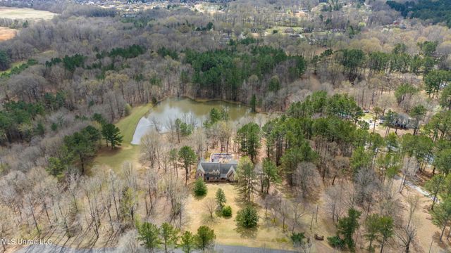 12965 Whispering Pines Drive, Olive Branch, MS 38654