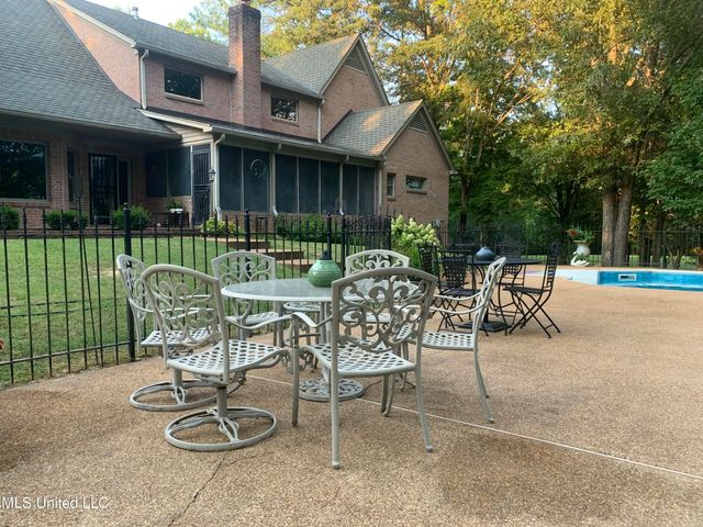 12965 Whispering Pines Drive, Olive Branch, MS 38654