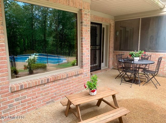 12965 Whispering Pines Drive, Olive Branch, MS 38654