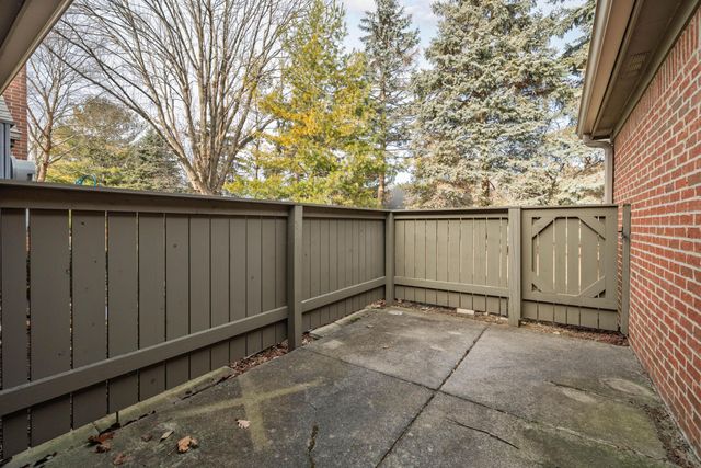 6770 Heatherstone Loop, Dublin, OH 43017