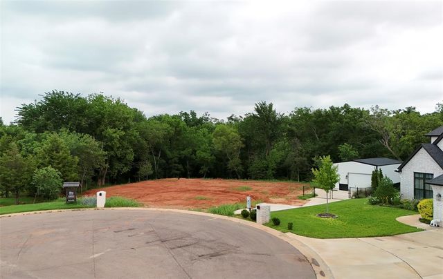 14285 Fox Lair Lane, Edmond, OK 73025
