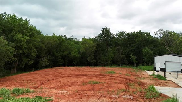 14285 Fox Lair Lane, Edmond, OK 73025