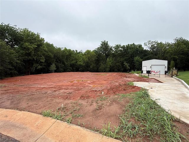 14285 Fox Lair Lane, Edmond, OK 73025