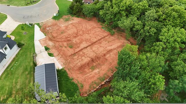 14285 Fox Lair Lane, Edmond, OK 73025