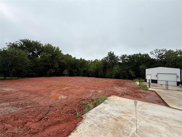 14285 Fox Lair Lane, Edmond, OK 73025