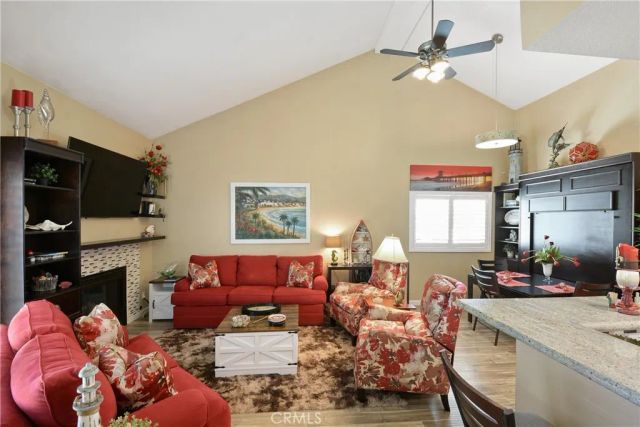2000 Pacific Coast Hwy 308, Huntington Beach, CA 92648