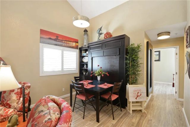 2000 Pacific Coast Hwy 308, Huntington Beach, CA 92648