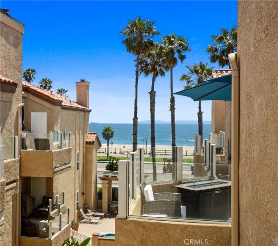 2000 Pacific Coast Hwy 308, Huntington Beach, CA 92648