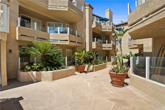 2000 Pacific Coast Hwy 308, Huntington Beach, CA 92648