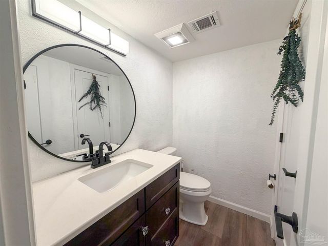 600 Scenic Hwy 218, Pensacola, FL 32503