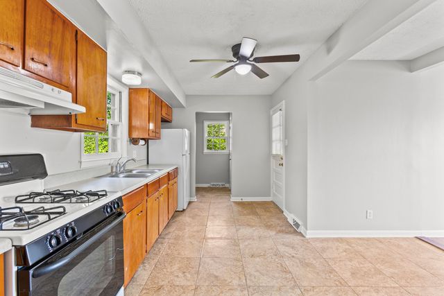 515 Barberry Lane, Nicholasville, KY 40356