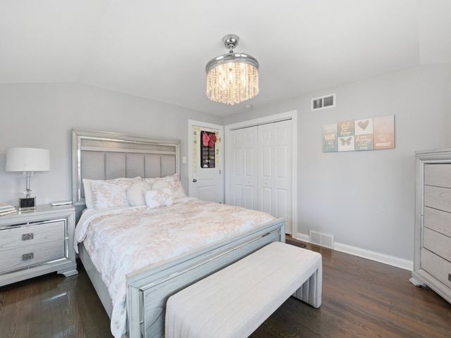 18441 Marshfield Avenue, Homewood, IL 60430