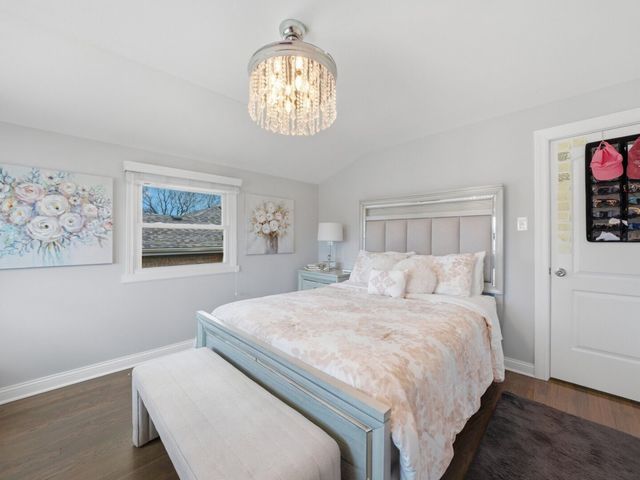 18441 Marshfield Avenue, Homewood, IL 60430